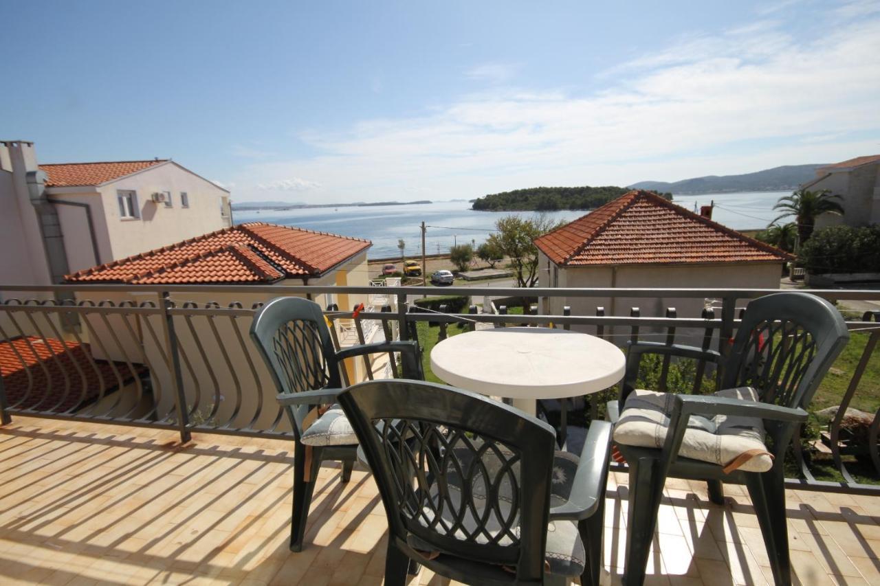 Rooms By The Sea Pasman - 8223 ภายนอก รูปภาพ