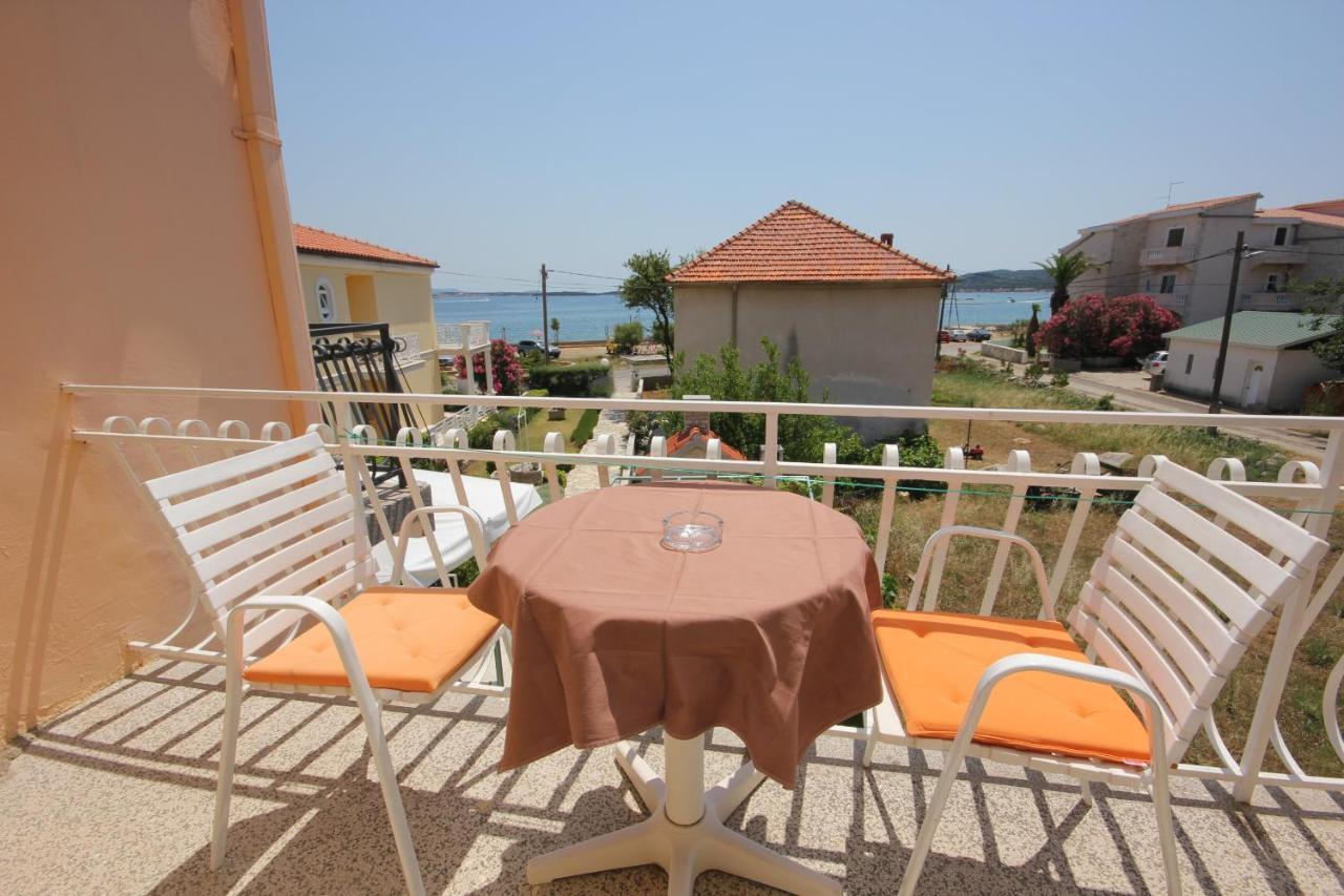 Rooms By The Sea Pasman - 8223 ภายนอก รูปภาพ